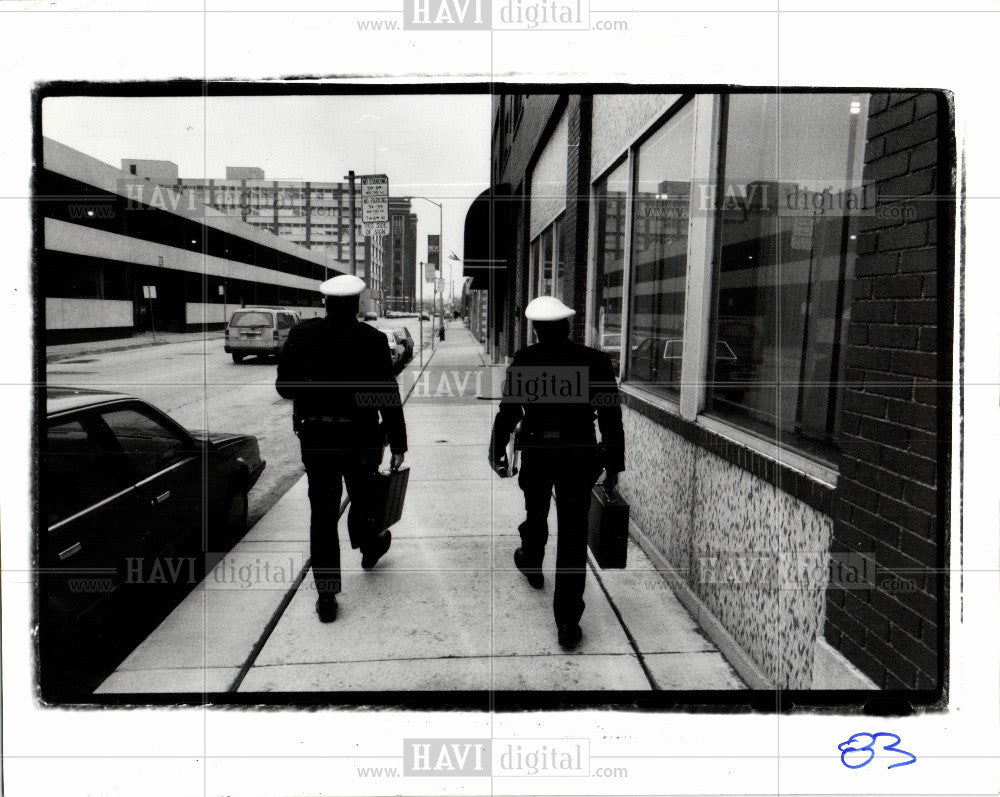 1980 Press Photo Detroit police officers Robert Haige - Historic Images