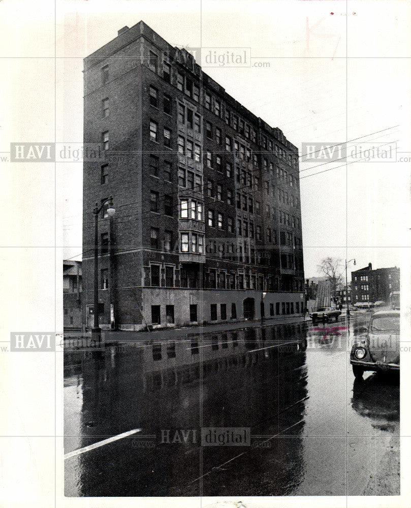 1973 Press Photo A construction loan arranged. - Historic Images