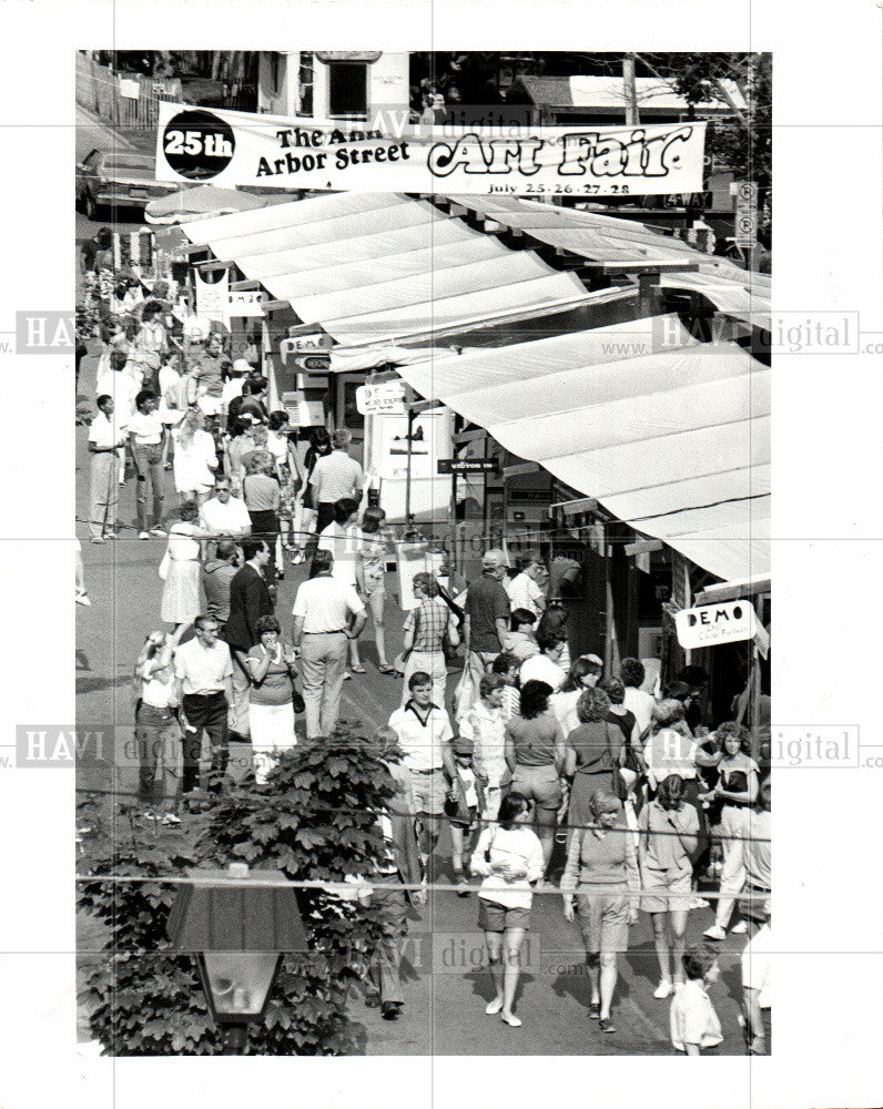 1984 Press Photo Ann Arbor Art Fair  Michigan 1984 - Historic Images