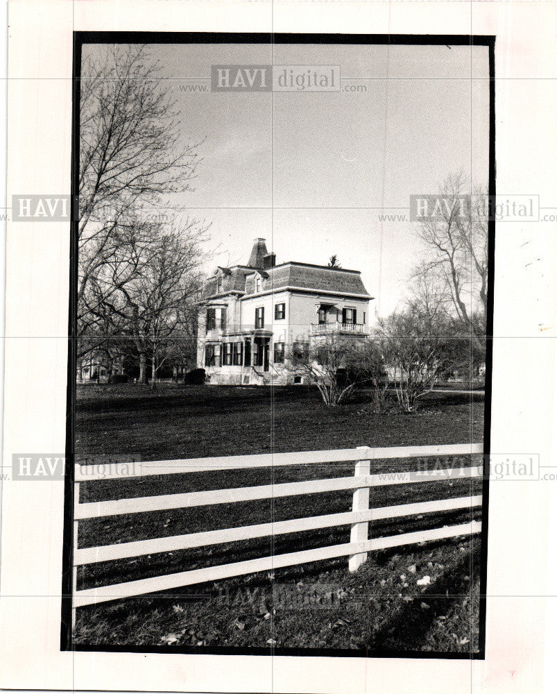 1989 Press Photo Curtis Home, Saline - Historic Images