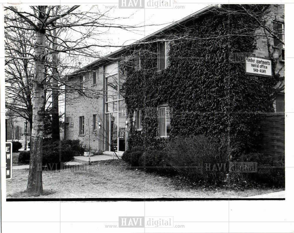 1980 Press Photo Amber-owner Apartment Building Detroit - Historic Images