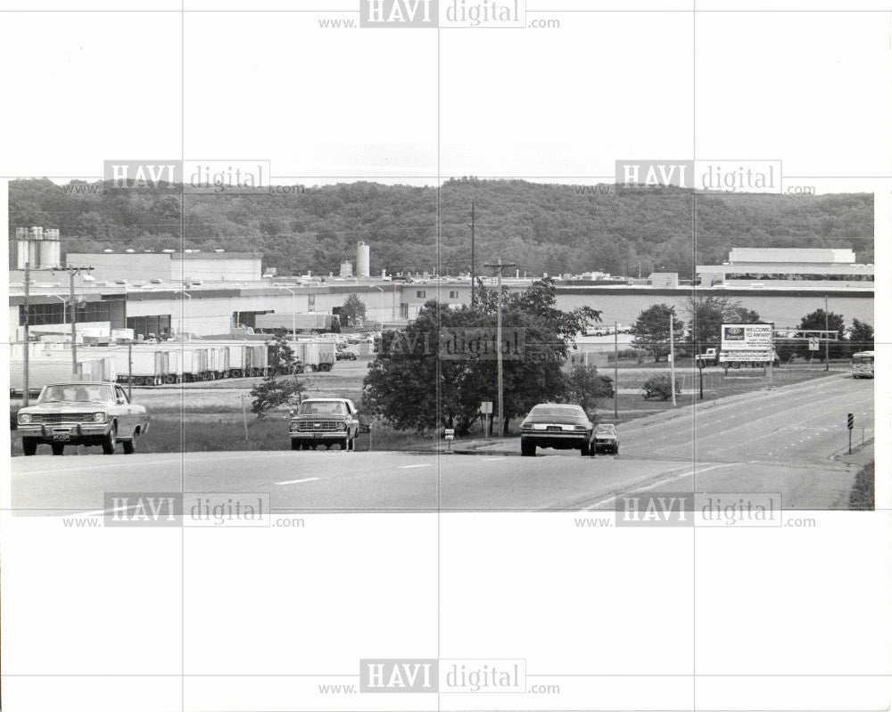 1980 Press Photo amway grand manufacturing factory - Historic Images