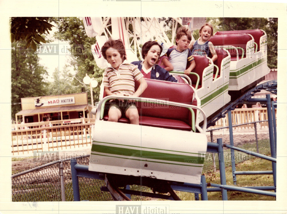 Press Photo Amusement Park Kid&#39;s Roller Coaster - Historic Images