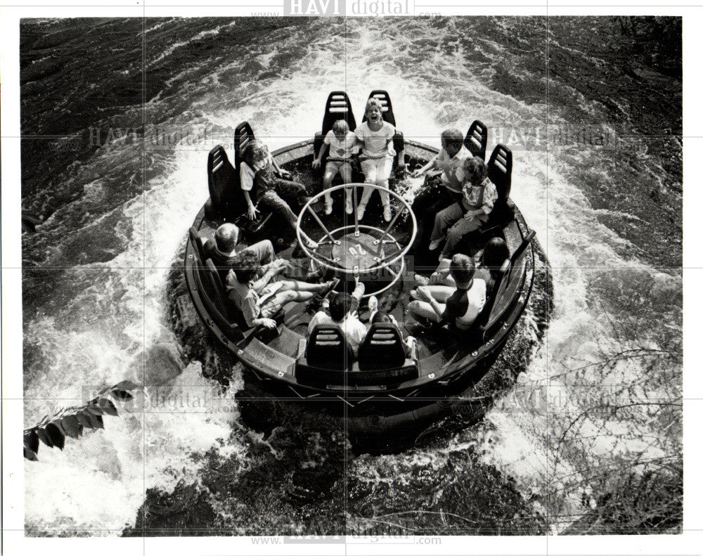 Press Photo Amusement Park Water Ride - Historic Images