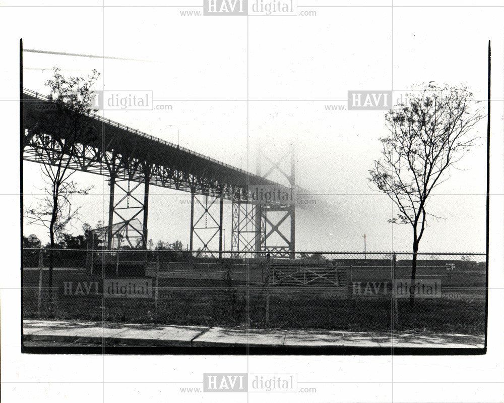 1982 Press Photo The Ambassador Bridge - Historic Images