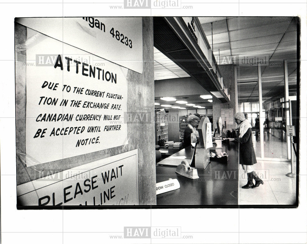 1982 Press Photo Detroit not accepting Canadian dollars - Historic Images