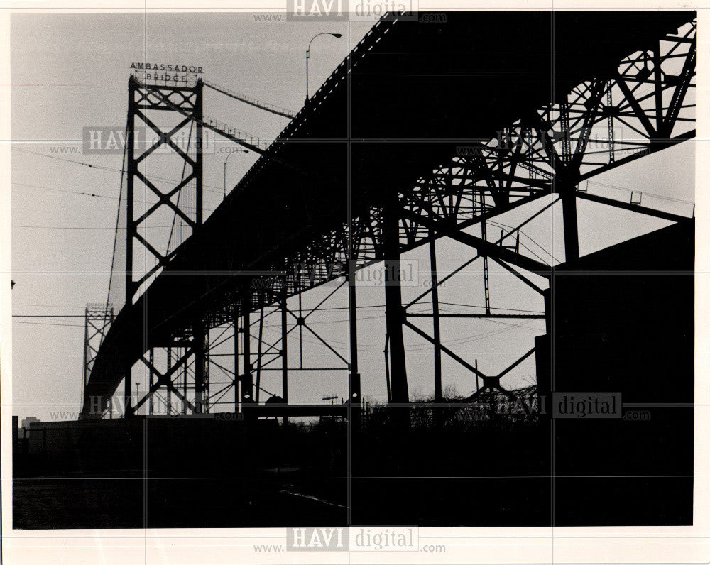 Press Photo Ambassador Bridge Detroit Windsor - Historic Images