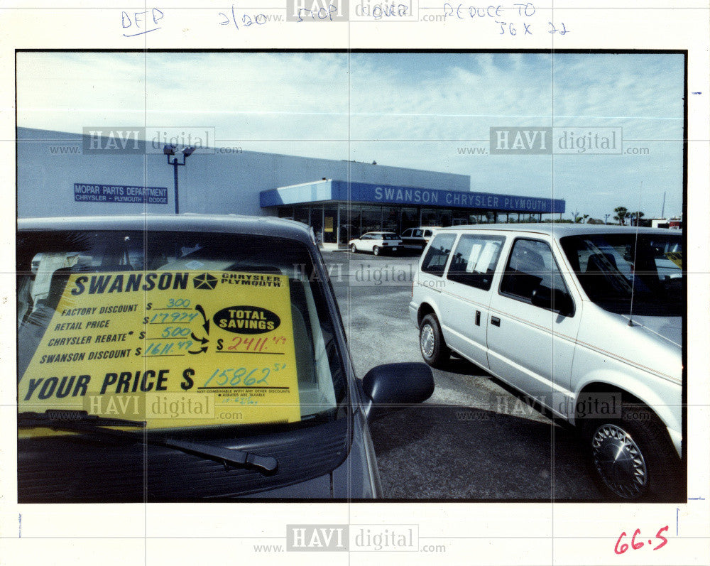 1992 Press Photo automobile dealership - Historic Images