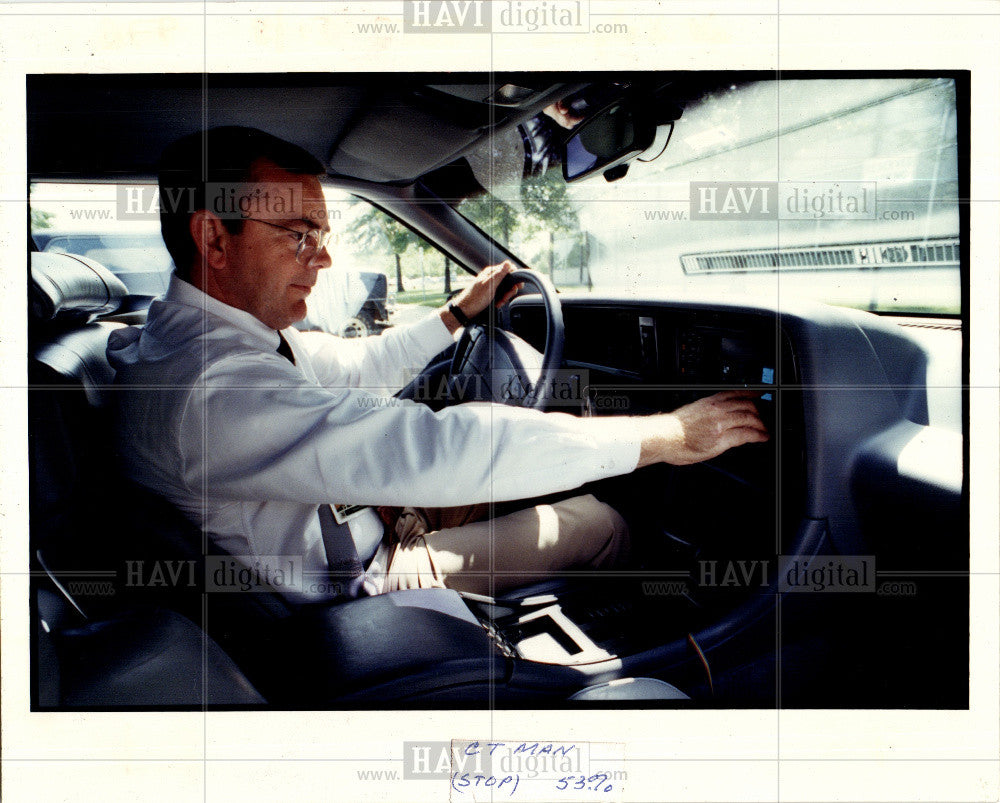 1992 Press Photo Automobile Dashboard - Historic Images