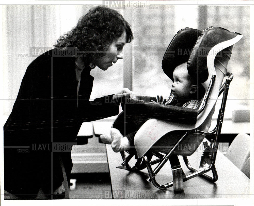 1979 Press Photo CINDA SAINCOME AND HER DAUGHTER - Historic Images