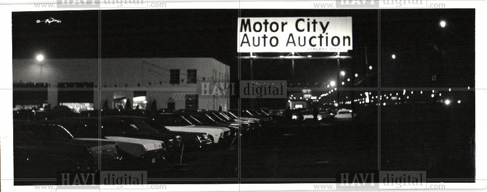 1970 Press Photo Motor City auction Telegraph Detroit - Historic Images