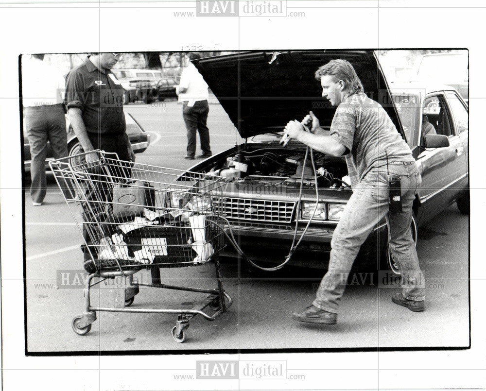 1991 Press Photo Automobile Auction - Historic Images