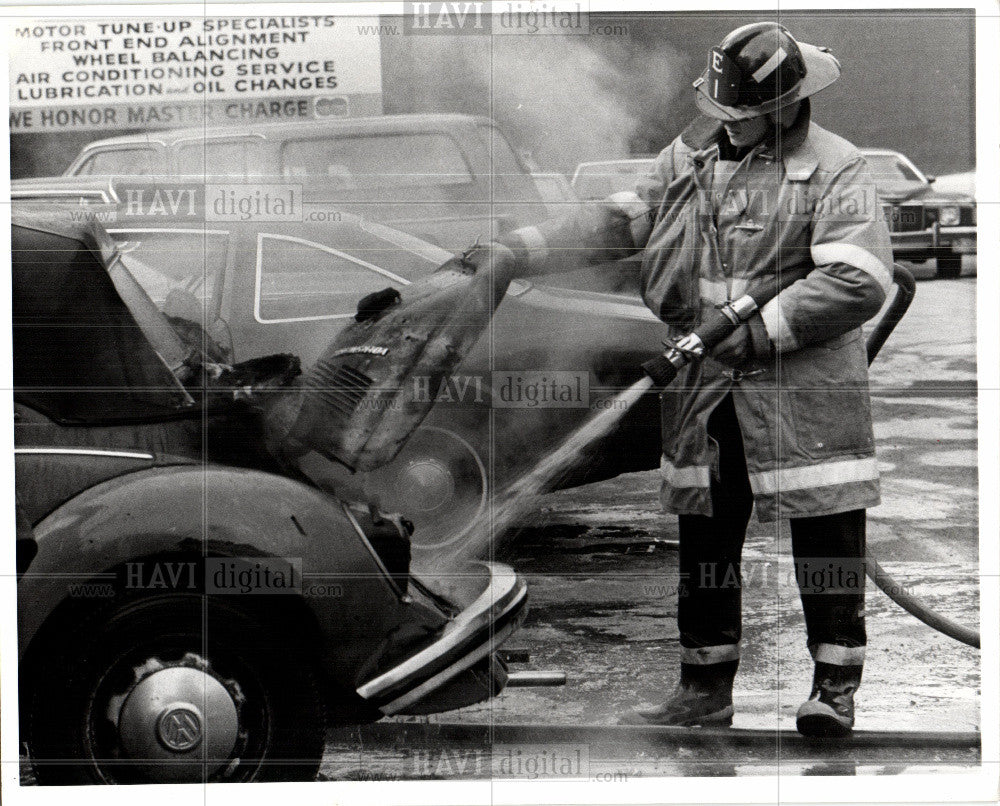 Press Photo automobile accidents - Historic Images