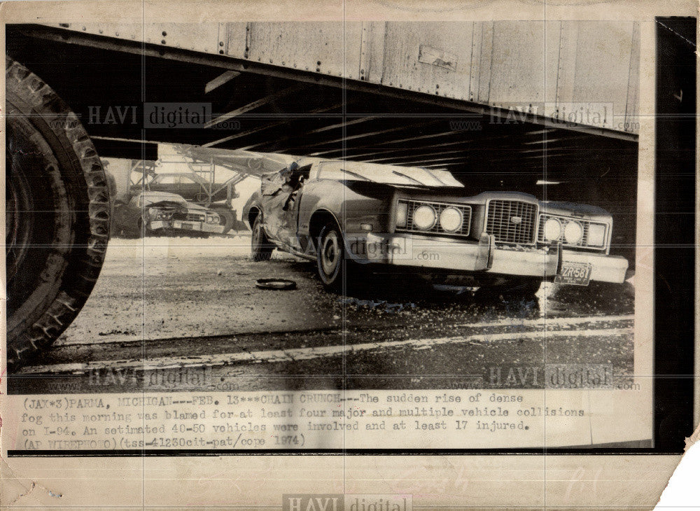 1974 Press Photo fog, motor vehicle accidents - Historic Images