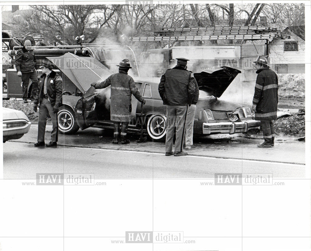 1975 Press Photo Automobile Accident - Historic Images