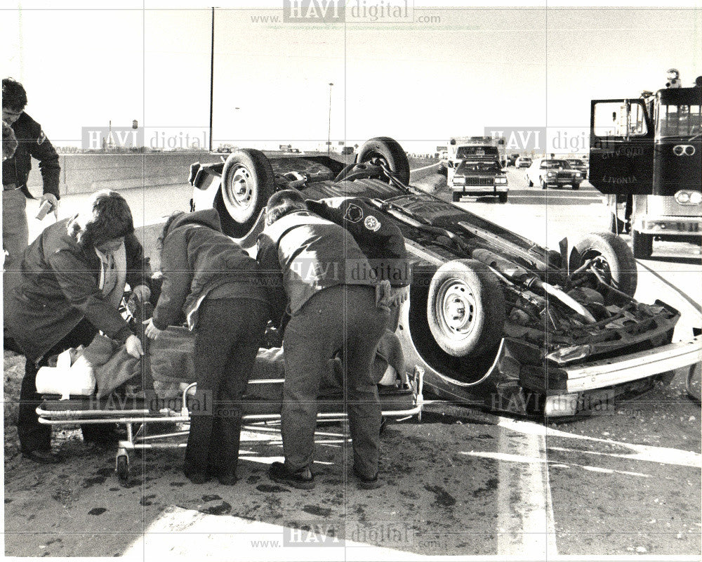 1998 Press Photo Automobile-Accident. - Historic Images