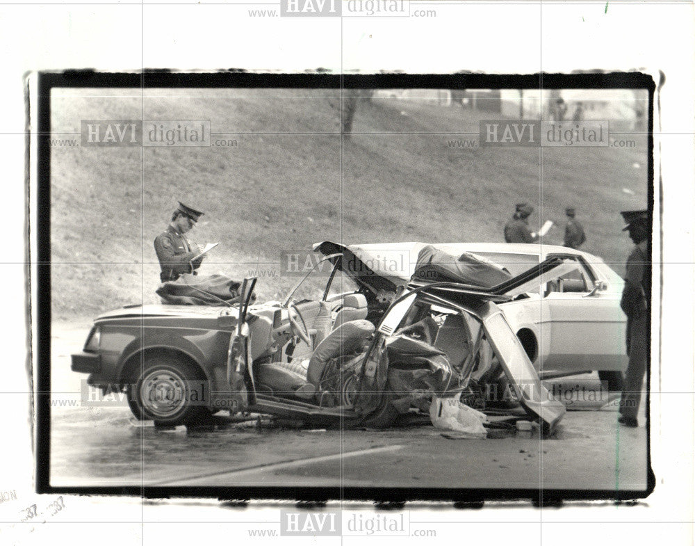 1987 Press Photo 1983 Ford Escort Effie Mae Bogard - Historic Images