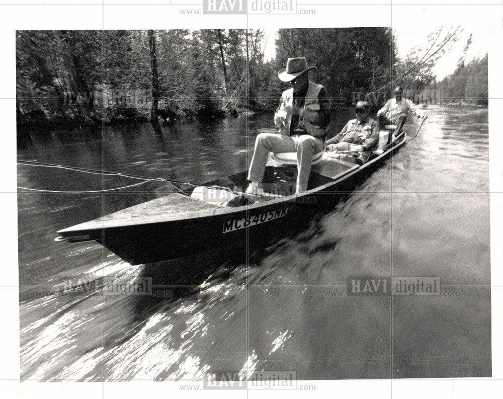 1989 Press Photo Trout fishermen boat AuSable River MI - Historic Images