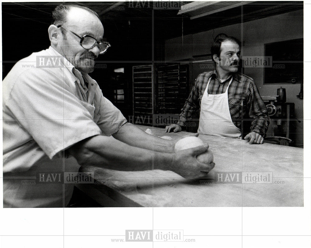 1978 Press Photo Athens Bakery and Grocery Co. - Historic Images