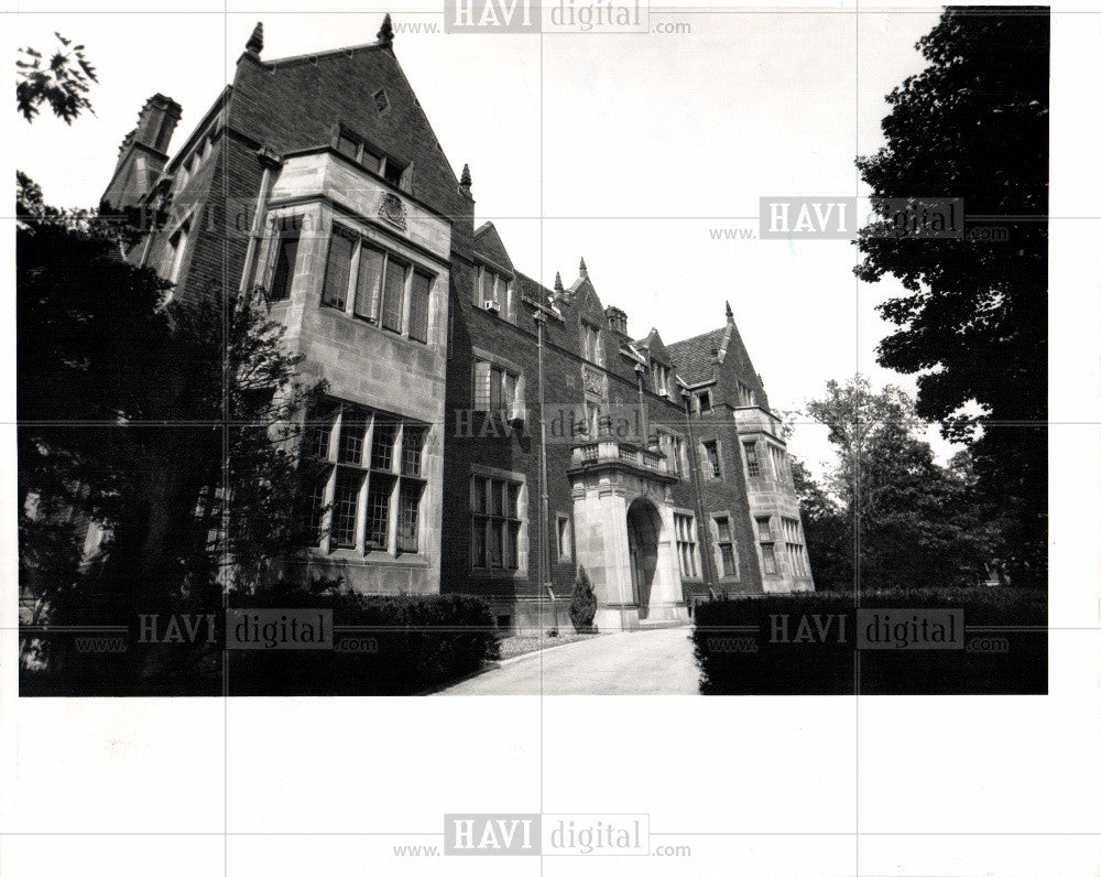 1989 Press Photo Archbishop Detroit house Catholic - Historic Images