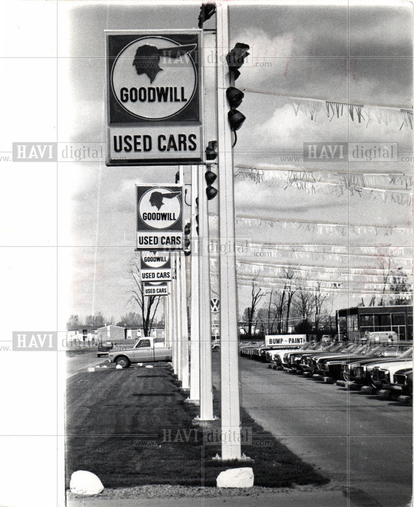 1969 Press Photo Used car trade ins, good prices - Historic Images