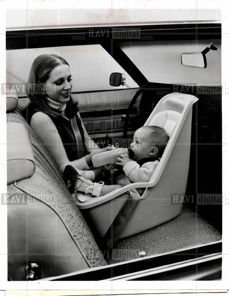 1950 infant car seat best sale