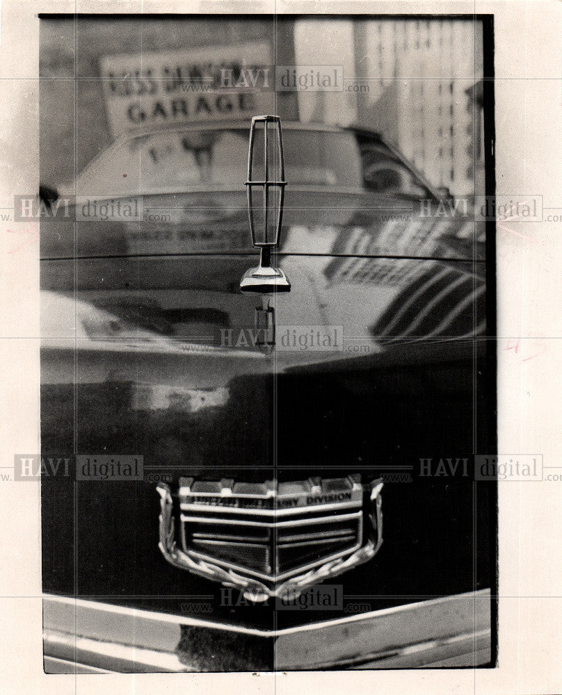 1972 Press Photo auto hood ornament - Historic Images