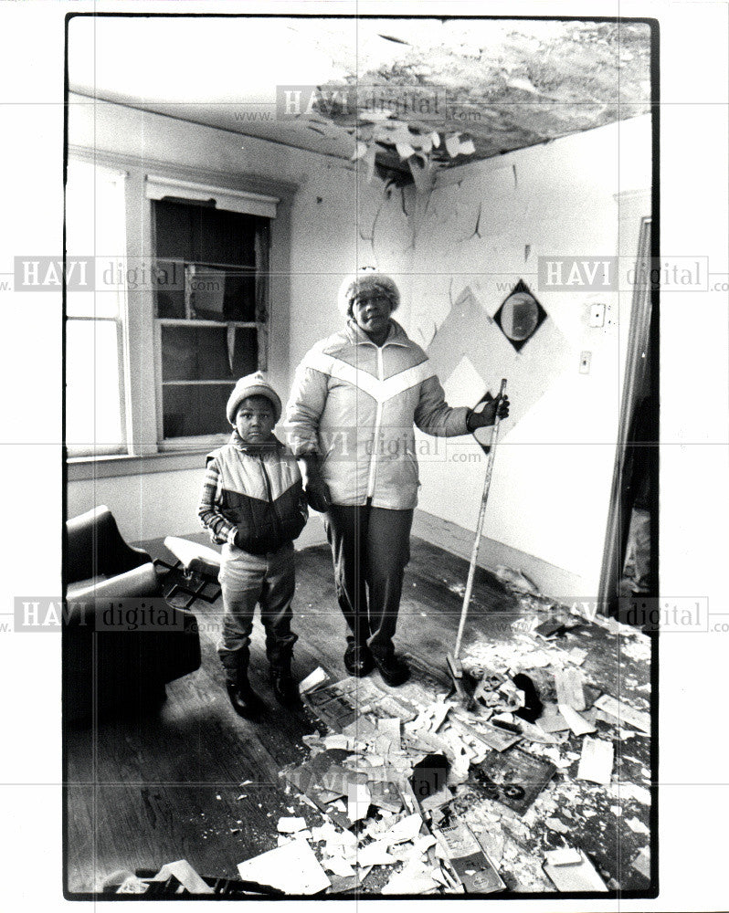 1982 Press Photo abandoned home poverty urban blight - Historic Images