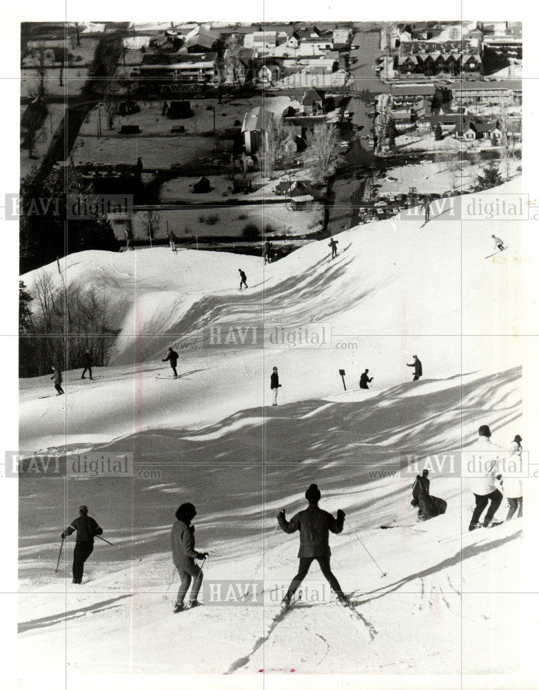 Press Photo aspen skiing corporation colorado prom - Historic Images