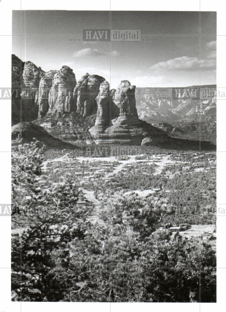 Press Photo Arizona Coffee Pot Red Rock Formation - Historic Images