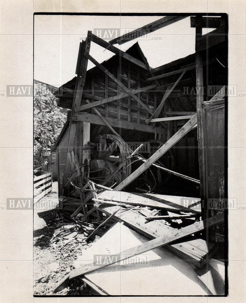 1974 Press Photo Mineral baths - Historic Images