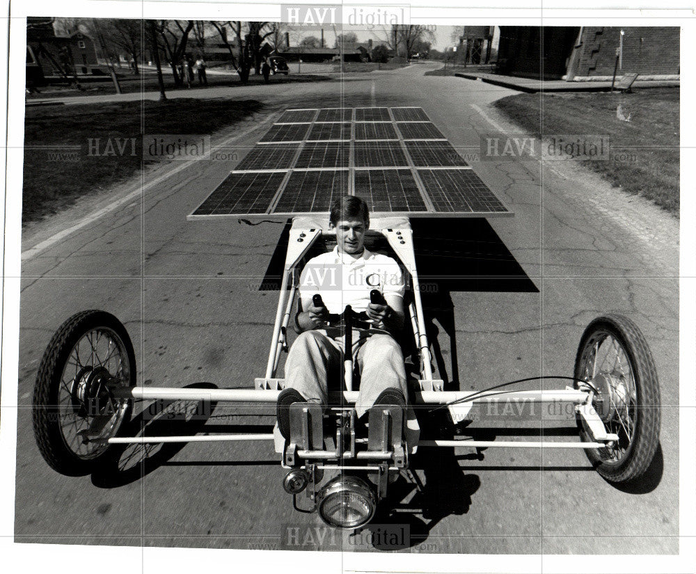 1989 Press Photo TSAR Phoenix Solar Car 560 Pounds - Historic Images