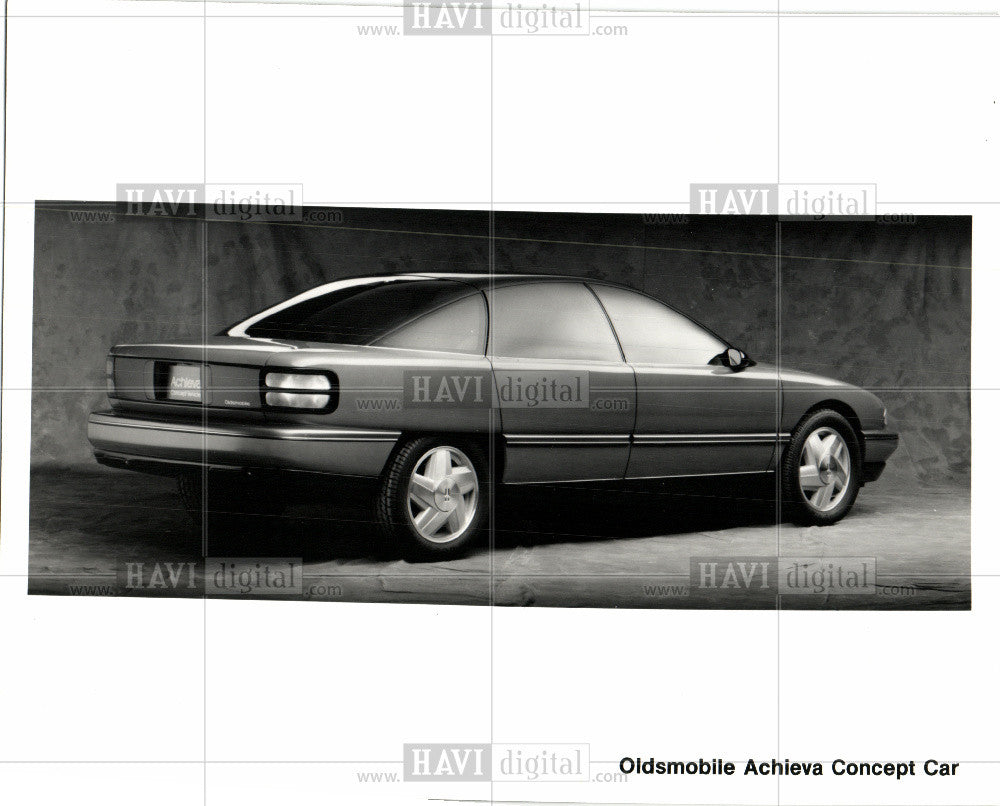 Press Photo Oldsmobile Achieva Concept Automobile - Historic Images