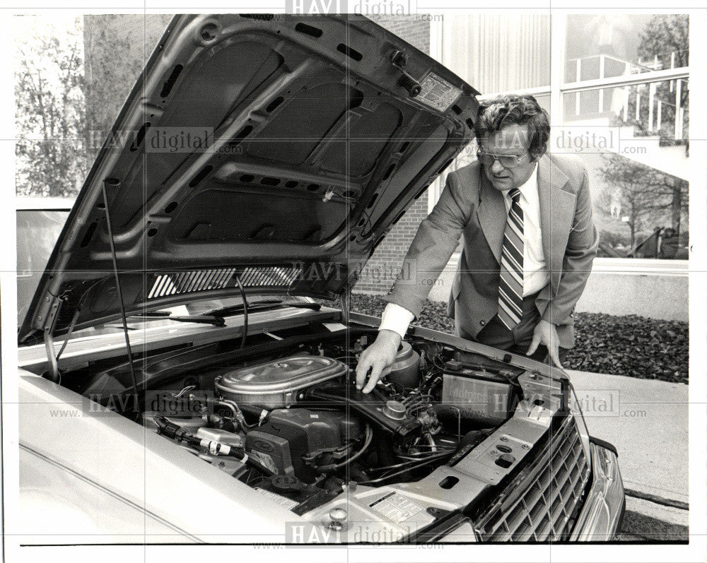 1981 Press Photo Tom Feaheny experimental automobile - Historic Images