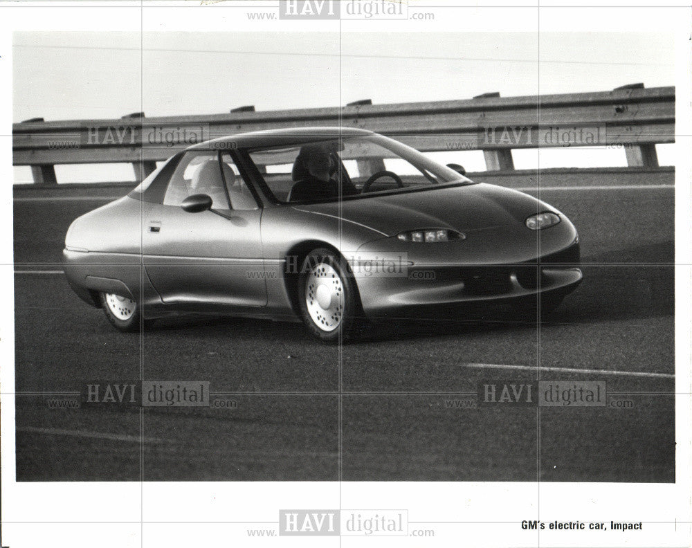 1995 Press Photo Automobile Electric 1995 - Historic Images