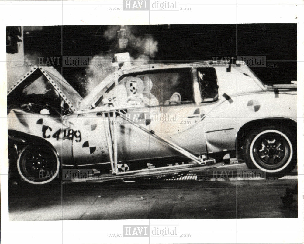 1980 Press Photo Safety Research Automobile - Historic Images