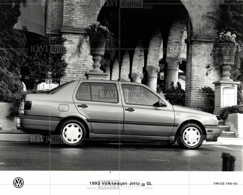 1993 Press Photo Volkswagen Jetta GL 1993 - Historic Images