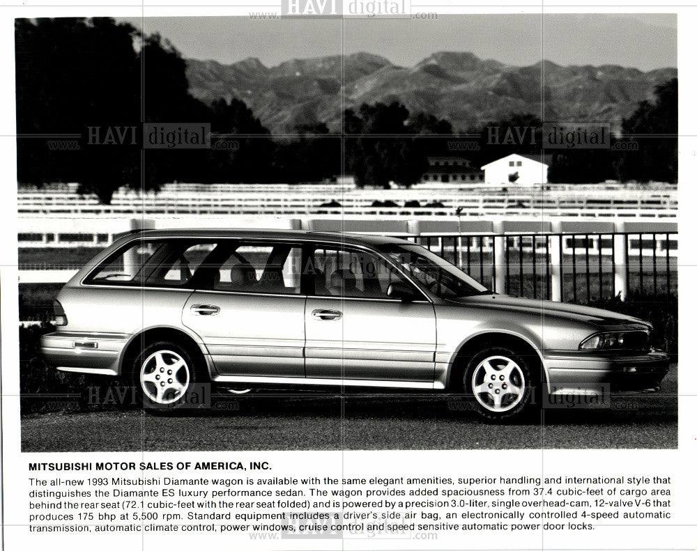 1993 Press Photo 1993 Mitsubishi Diamante wagon - Historic Images