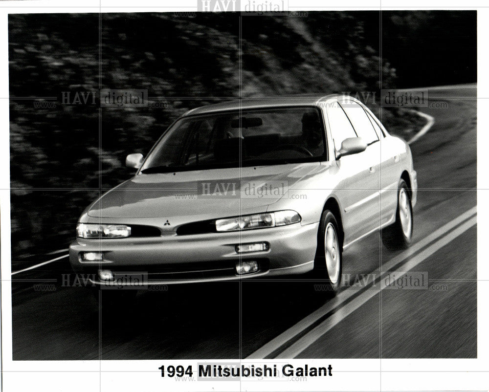 1993 Press Photo Mitsubishi Galant automobile - Historic Images