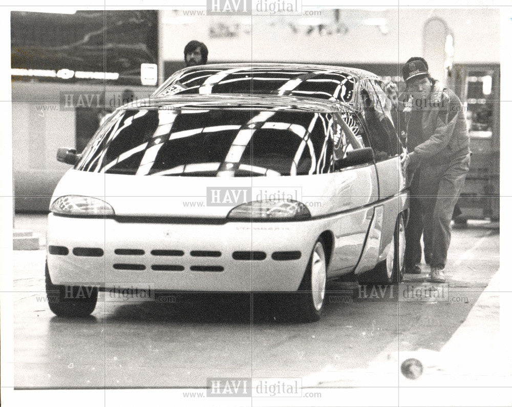 1990 Press Photo Chrysler, Voyager, concept, car - Historic Images
