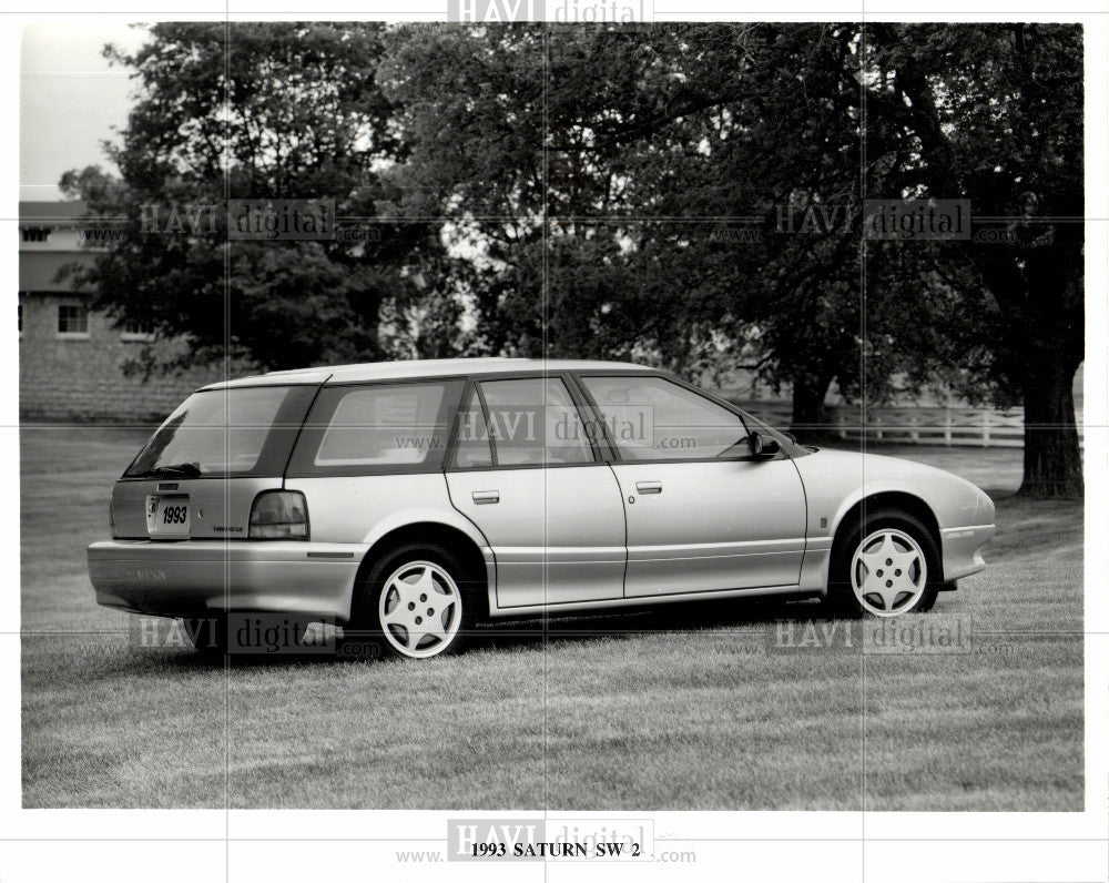 1992 Press Photo 1993 Saturn sw2 Car - Historic Images