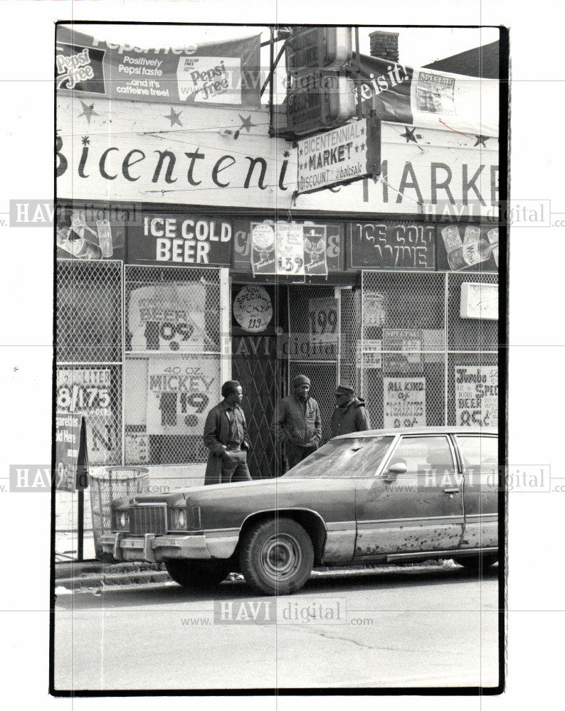 1983 Press Photo Bicentennial Market - Historic Images