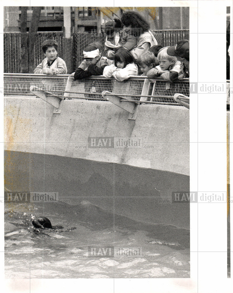 1989 Press Photo childrens belle cole California Sea - Historic Images