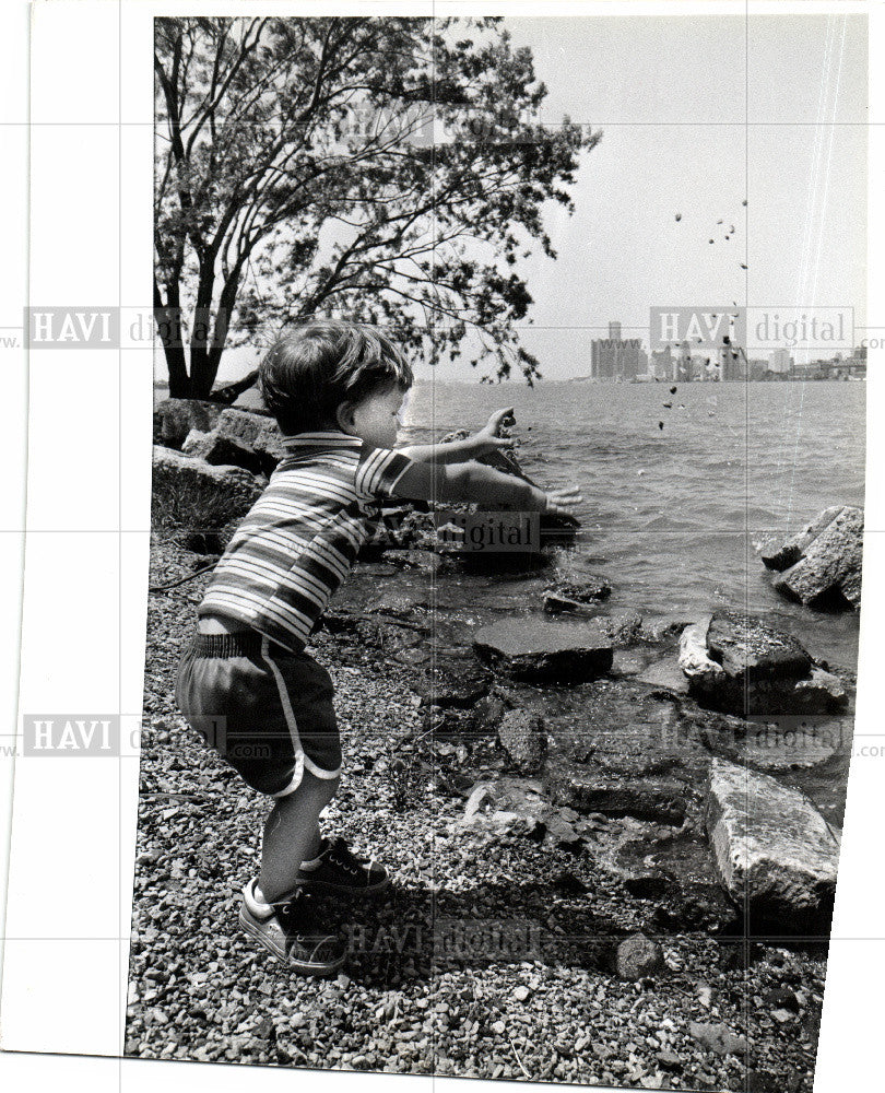 2000 Press Photo Belle Isle Island David Burkette - Historic Images