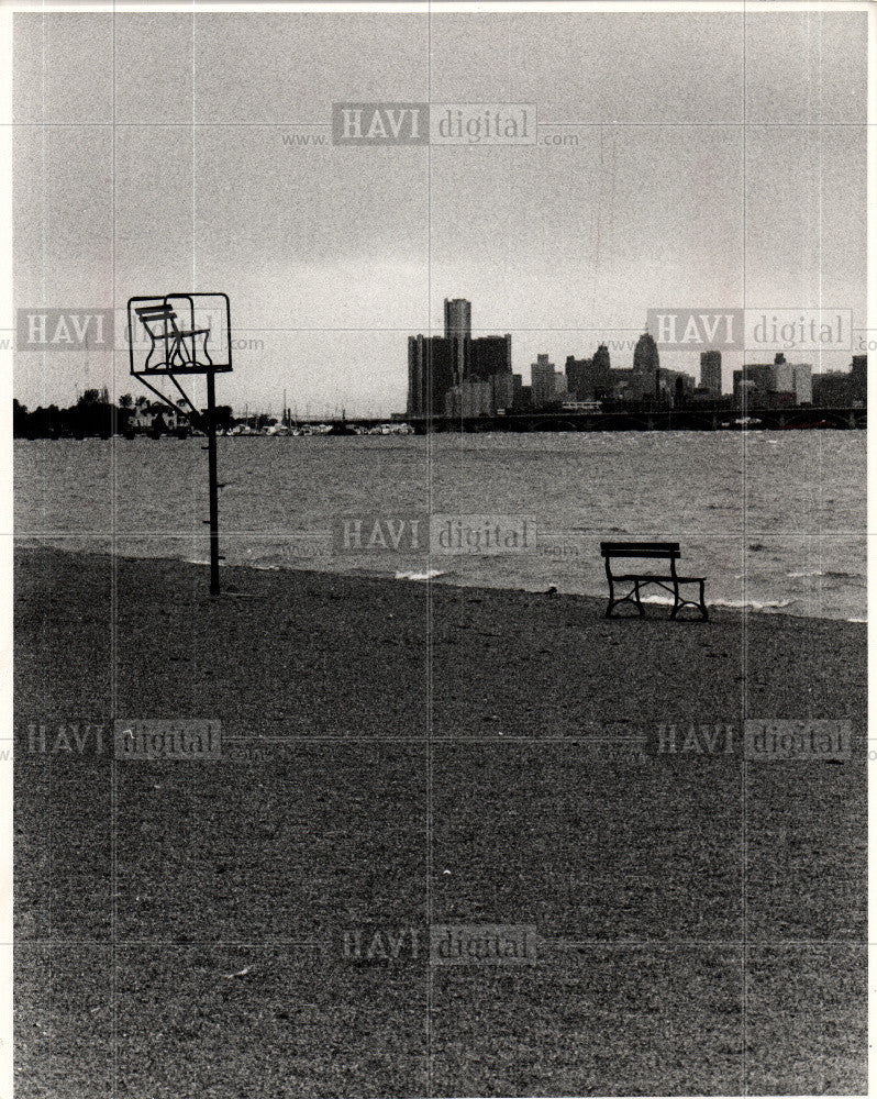 1983 Press Photo Belle Isle beach - Historic Images