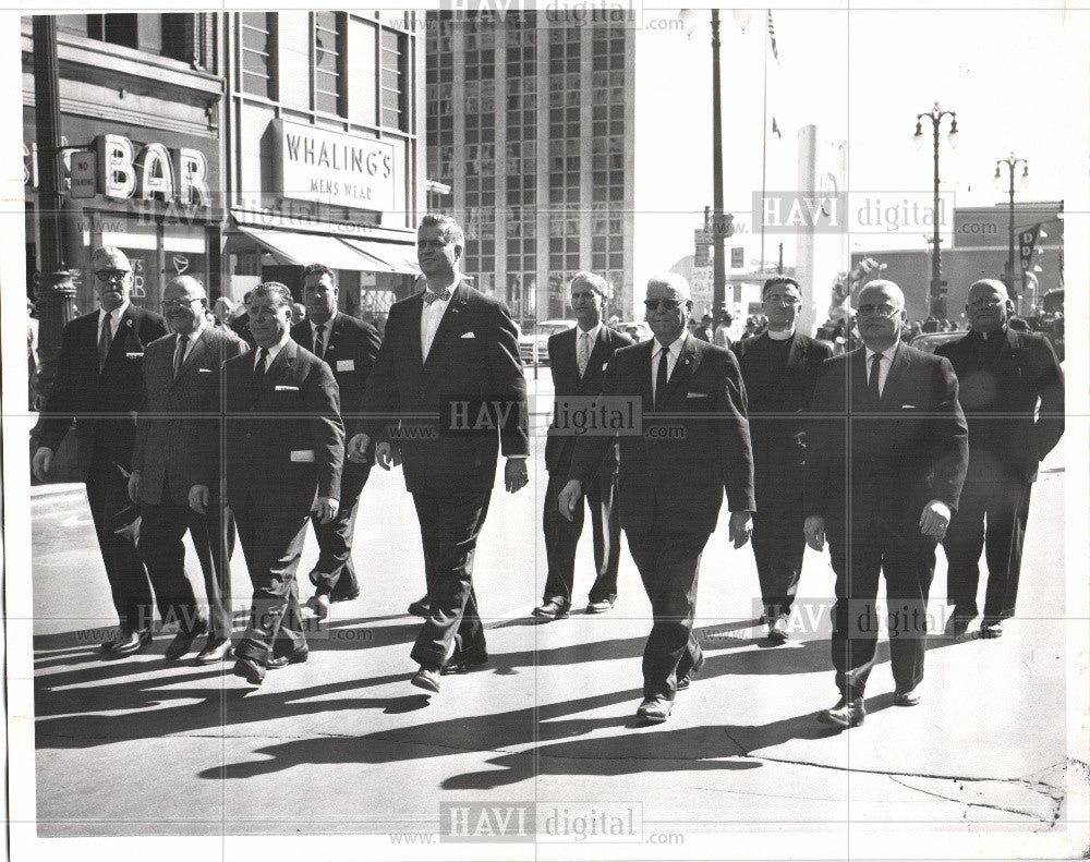 1960 Press Photo Italian-American paraders - Historic Images