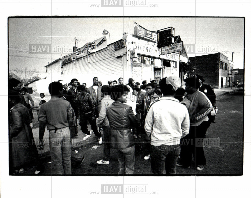 1983 Press Photo Party store owner held in slaying - Historic Images