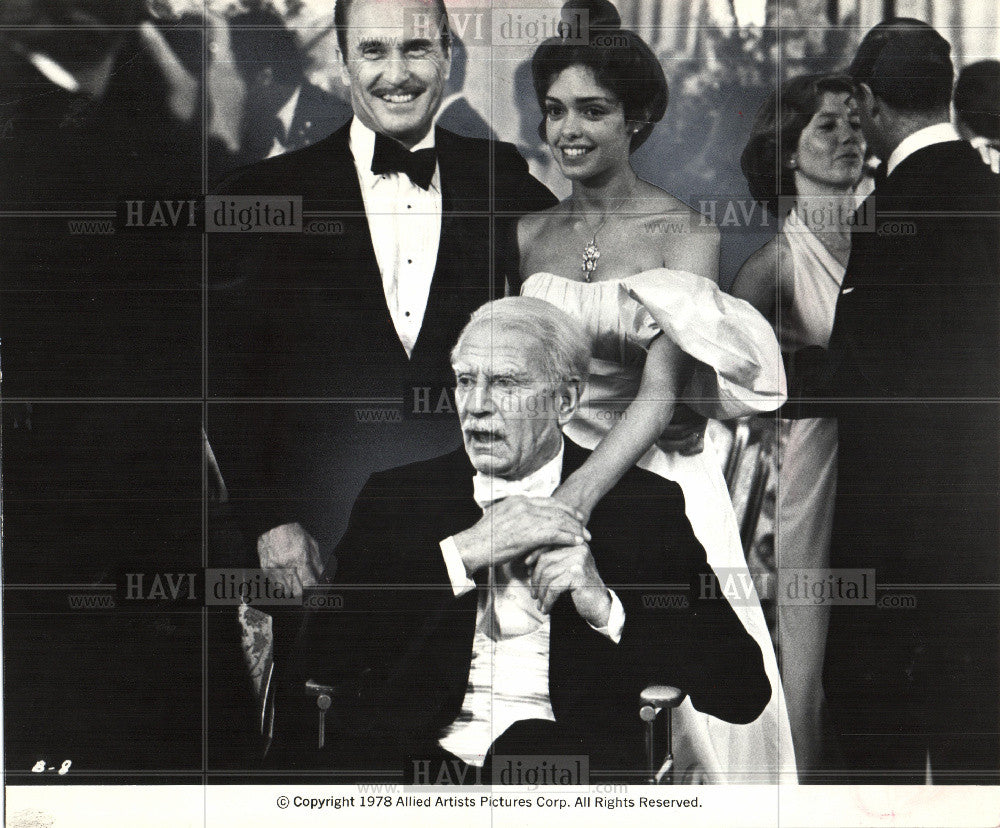 1978 Press Photo Laurence Olivier Robert Duvall actor - Historic Images