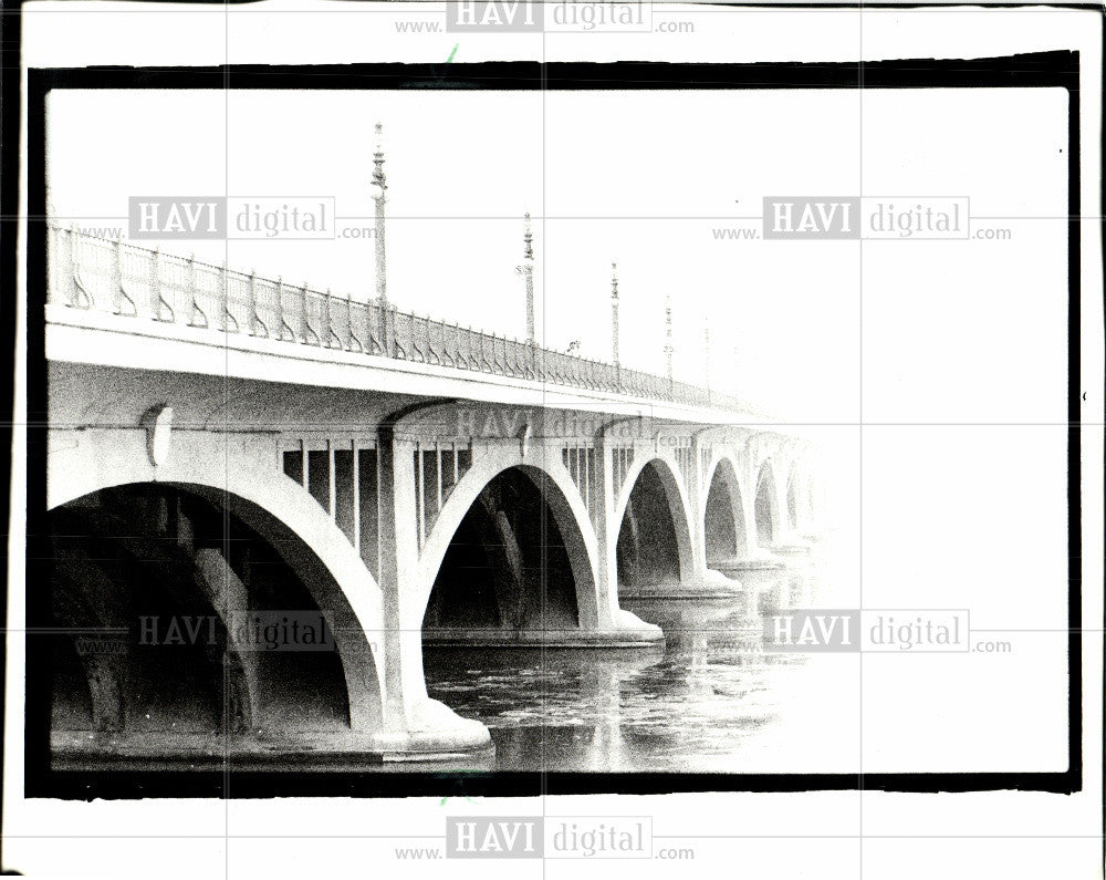 1986 Press Photo Belle Isle - Bridge - Historic Images