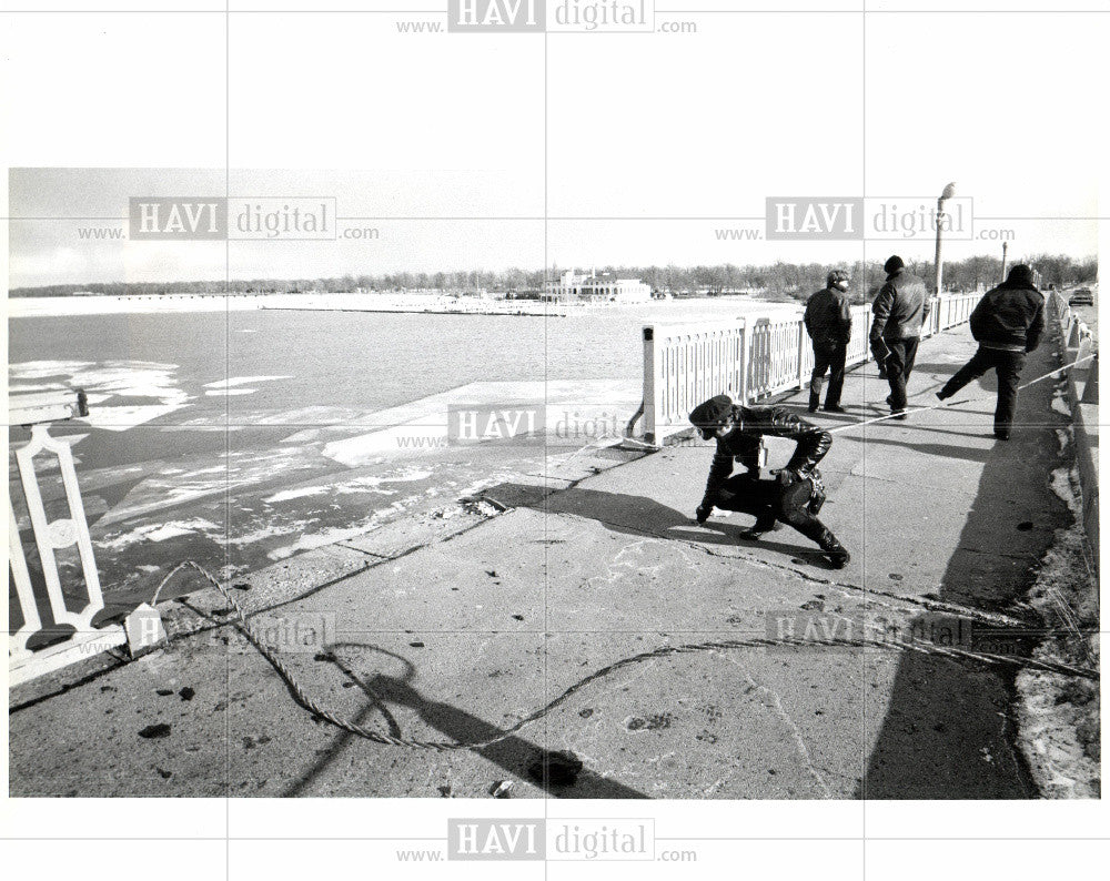 Press Photo MacArthur Bridge Belle Isle - Historic Images